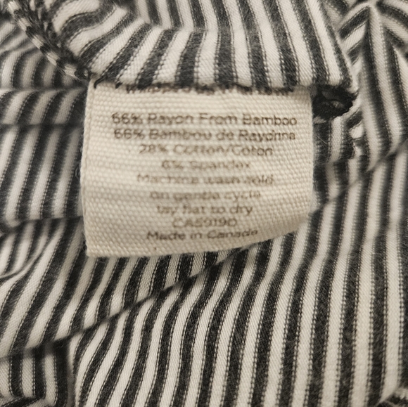 Buttercream Poncho - Picture 4 of 4